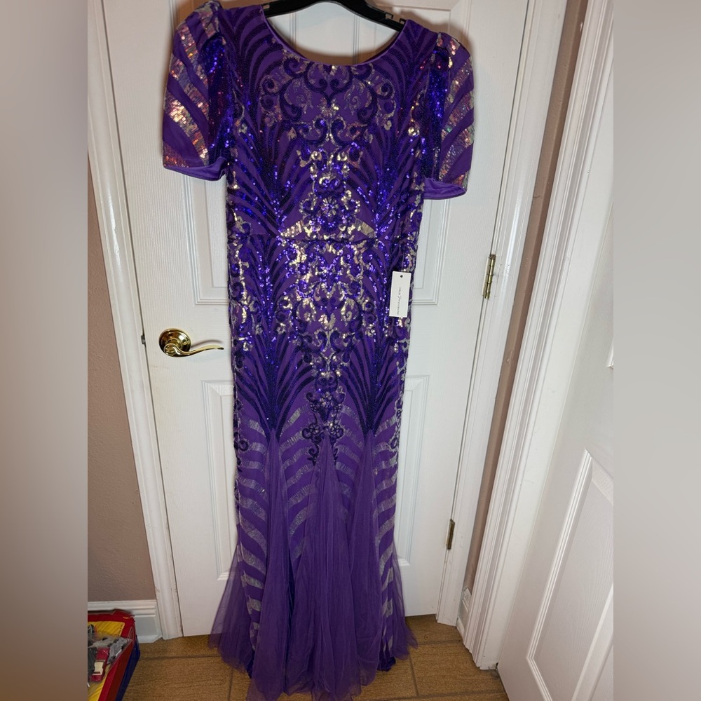 NOT AVAILABLE Elegant Purple Sequin Evening Gown mermaid cut 12-14